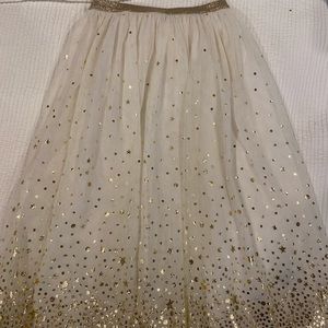 Girls long tulle skirt